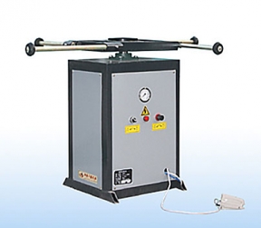 是什么原因?qū)е码p組份打膠機(jī)壓力不足？